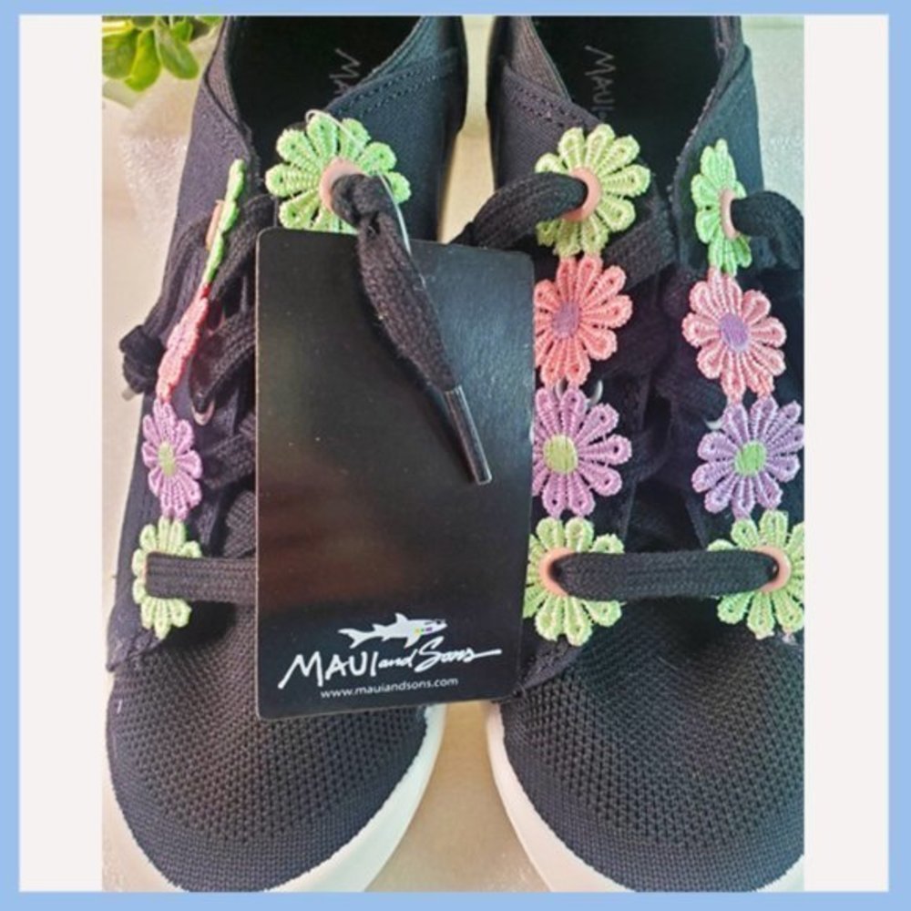Maui & Sons Black Sneakers w/ Pastel Daisy Eyelets - Picture 8 of 12